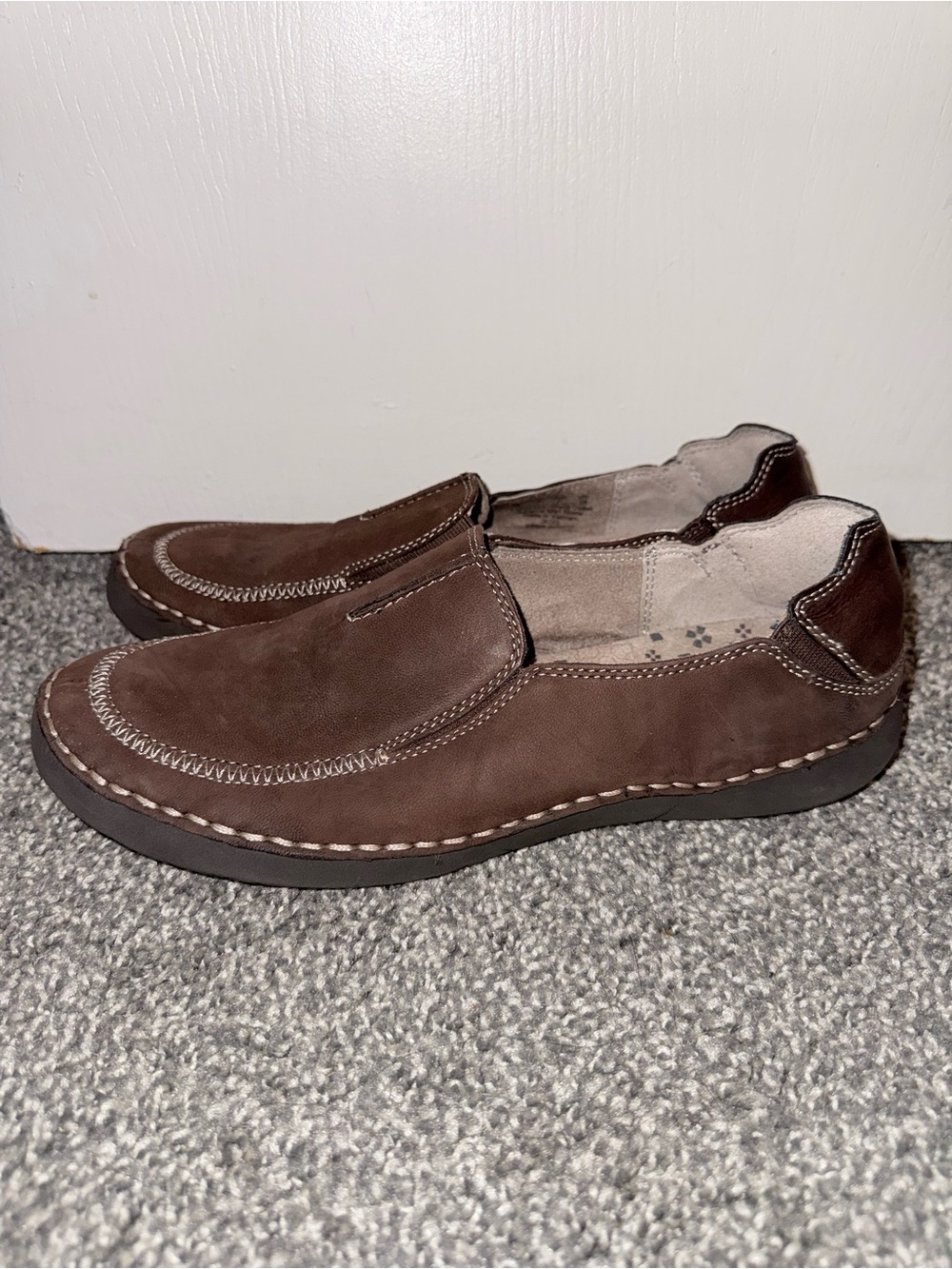 Naturalizer Women’s Brown Slip On Loafers Comfort Casual Shoes Size 9M EUR 41 - Picture 4 of 9